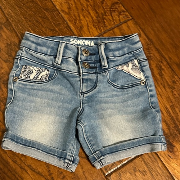 Sonoma Bermuda shorts for toddler. - Picture 1 of 7